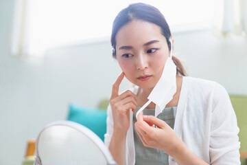 マスク生活でお顔がたるむ？ケアしましょう🌈5分でもち肌🌟千葉市中央区フェイシャルボディーエステサロン